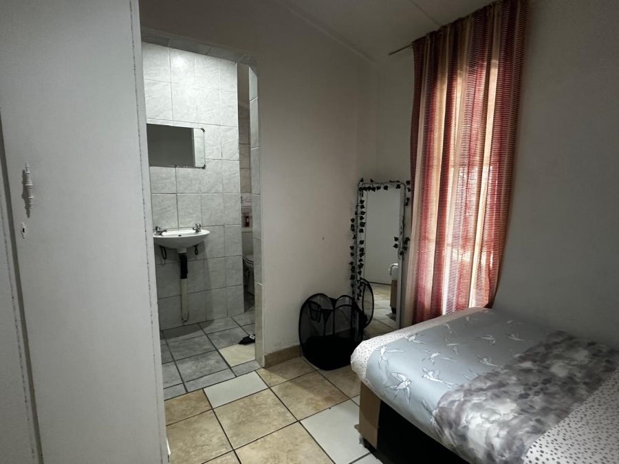 7 Bedroom Property for Sale in Brandwag Free State